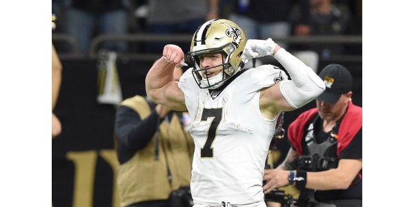 Taysom Hill hoppas kunna bli en kvalificerad quarterback